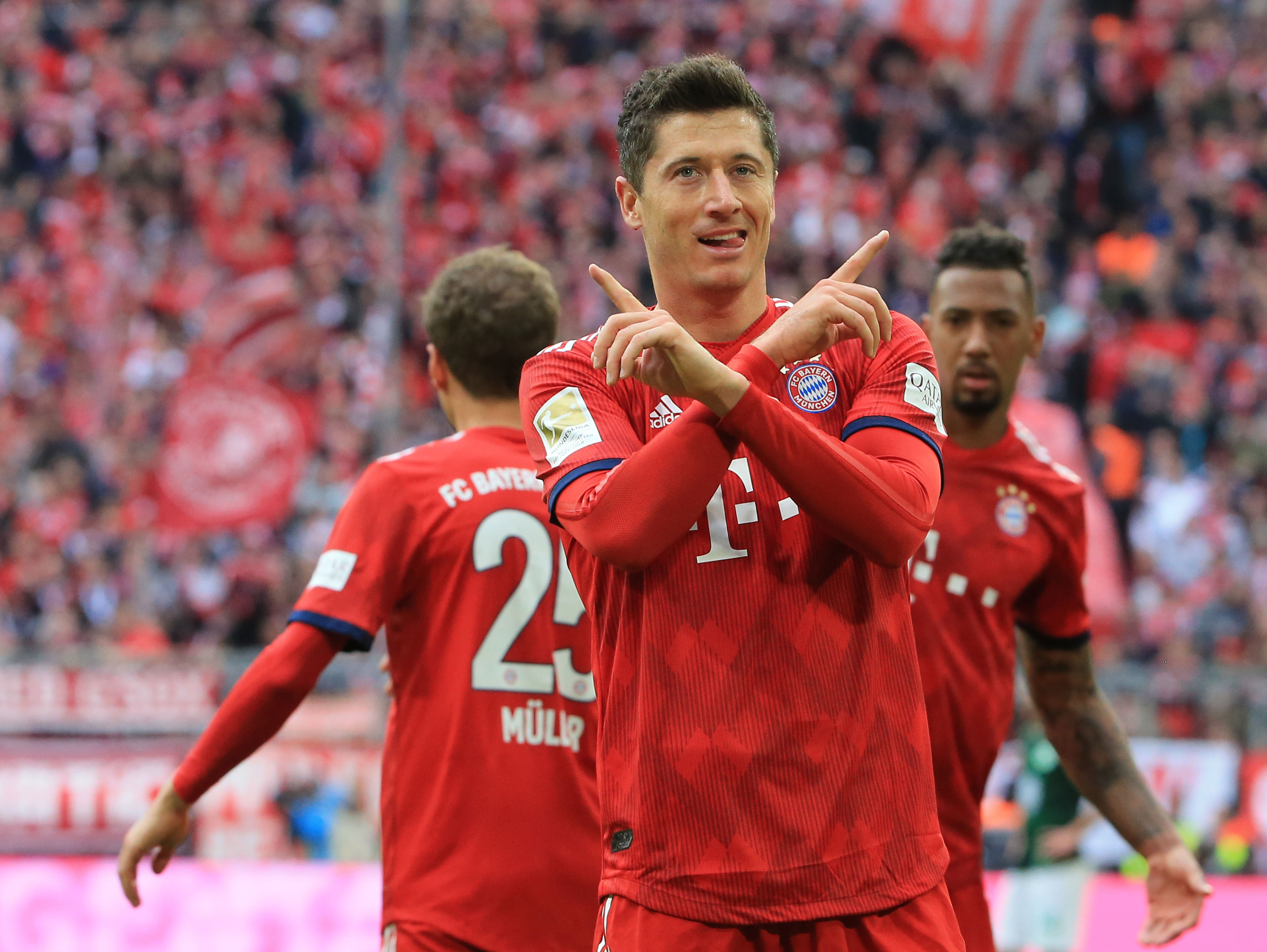 将迎个人第六次世界杯！C罗社媒：全力以赴吧，葡萄牙（C罗冲击第六次世界杯：社媒鼓劲，葡萄牙全力以赴）